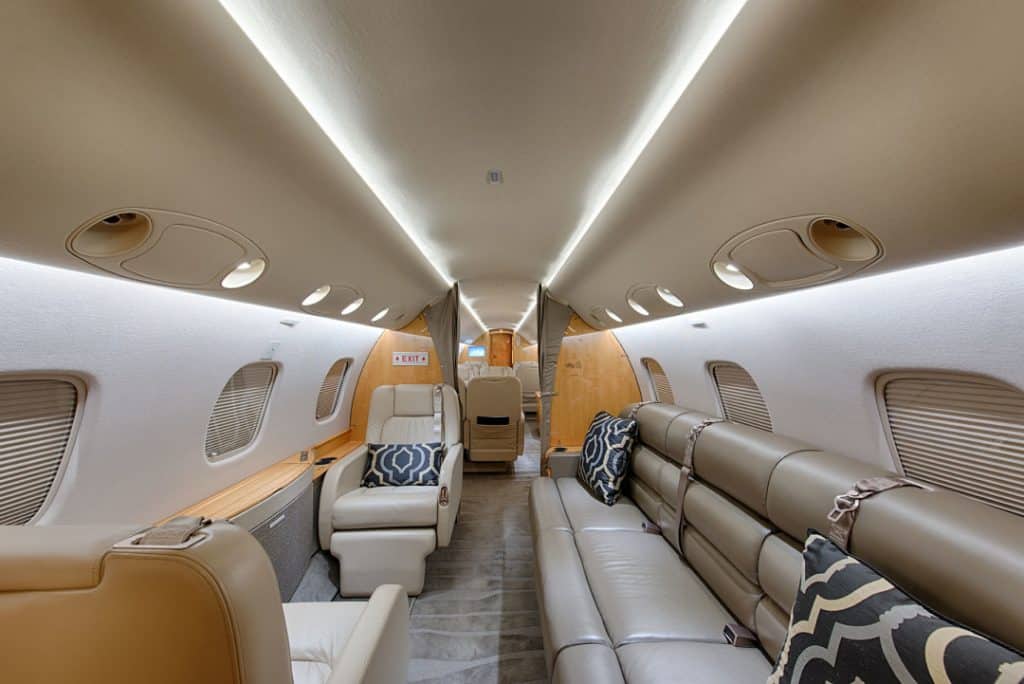 частный самолет Embraer Legacy 600